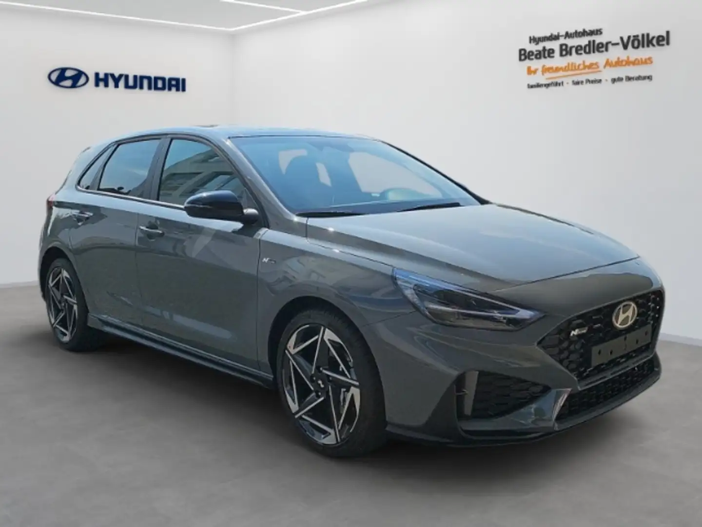 Hyundai i30 N Line 1.5 T-GDI 48V 7-DCT Sitz-Paket PANO Gris - 2