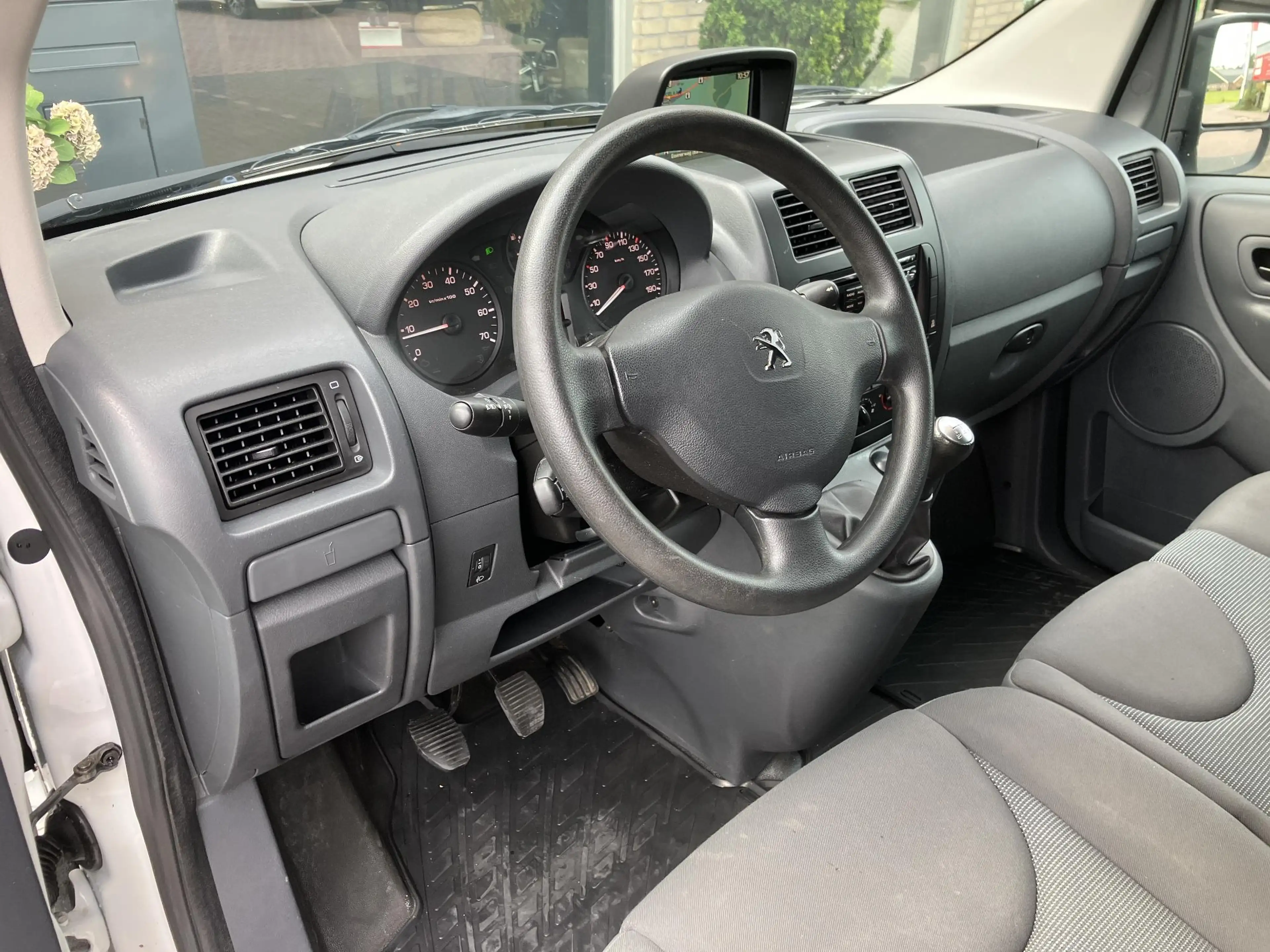 Peugeot Expert 227 1.6 HDI L1H1 | Trekhaak | Navi | Cruise — photo 3