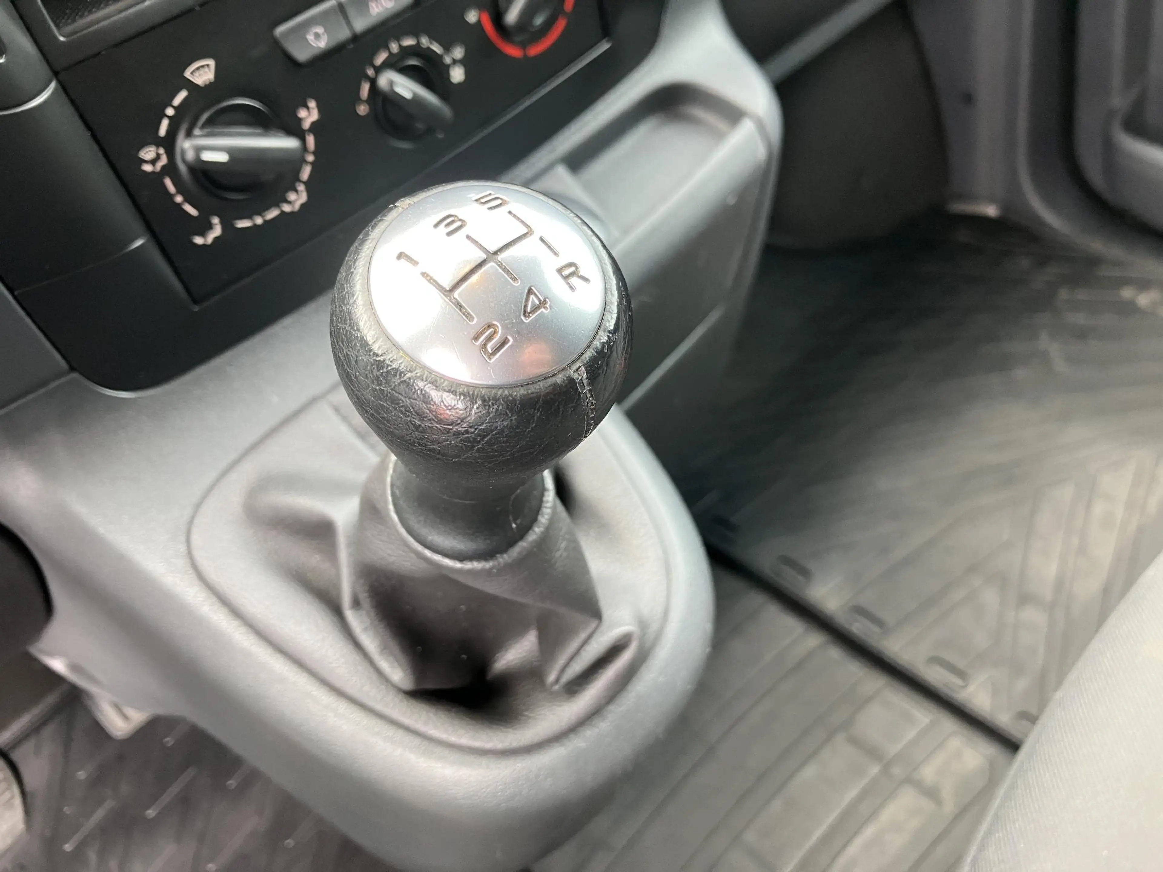 Peugeot Expert 227 1.6 HDI L1H1 | Trekhaak | Navi | Cruise — photo 32