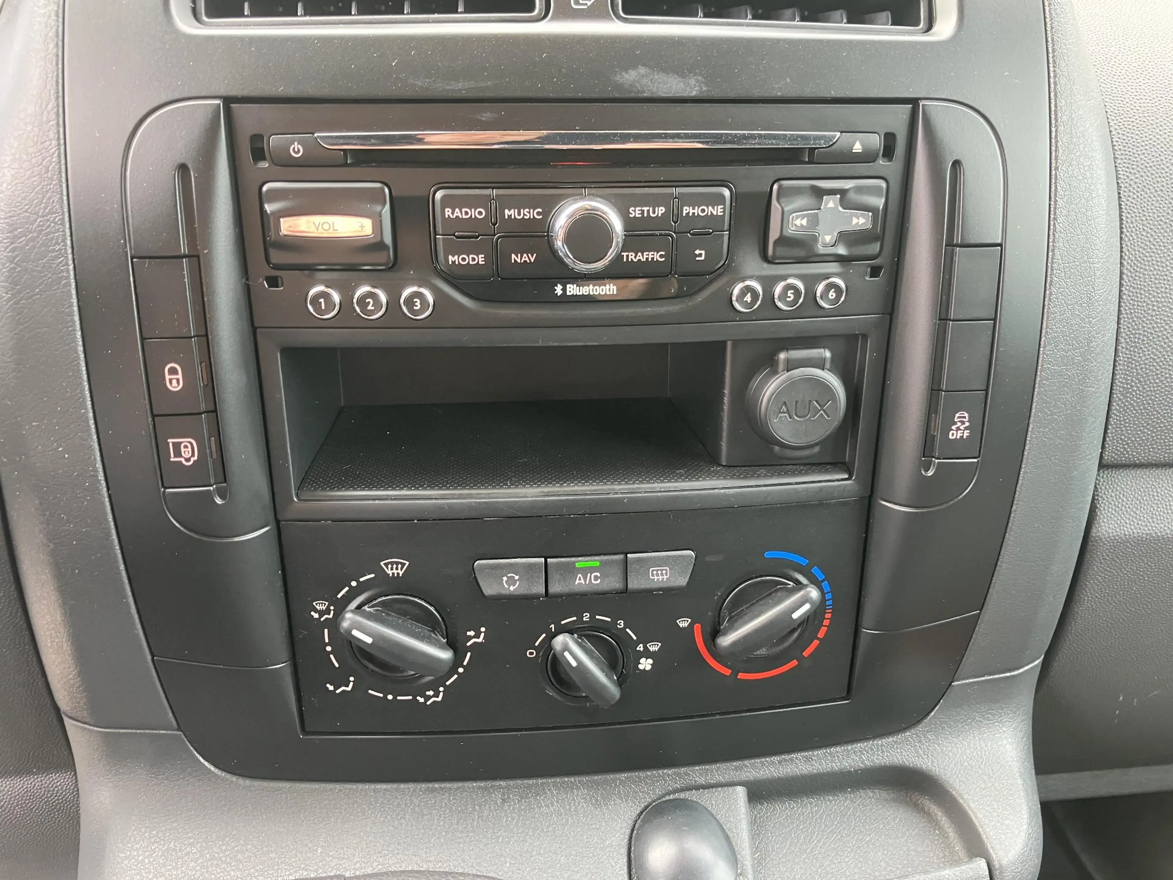 Peugeot Expert 227 1.6 HDI L1H1 | Trekhaak | Navi | Cruise — photo 30
