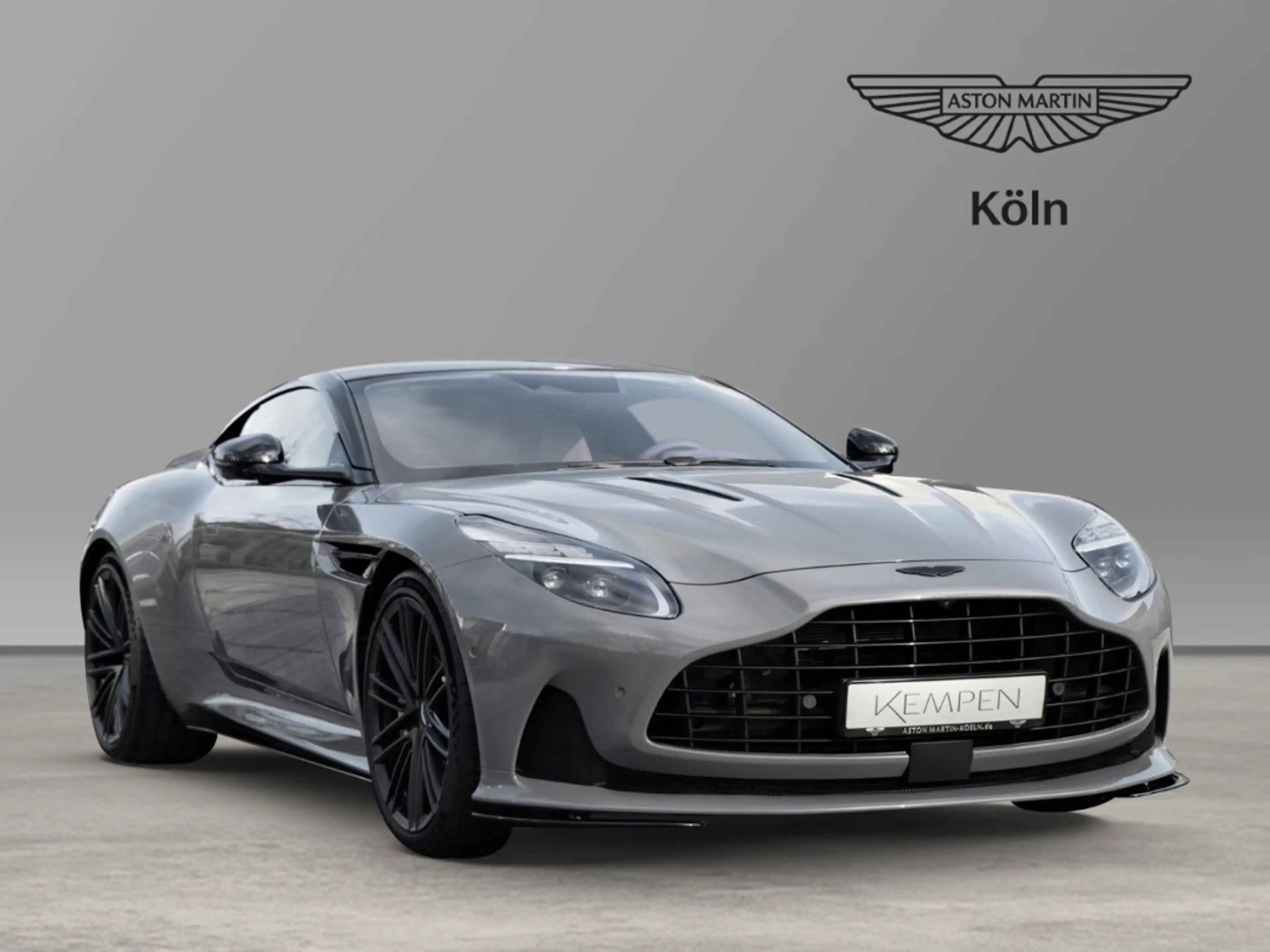 Aston Martin DB12 China Grey Oxford Tan nur 10500km — photo 2