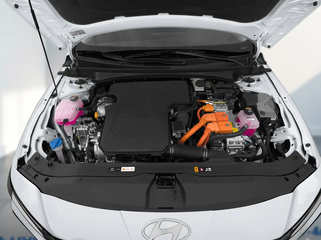 Hyundai ELANTRA photo Hyundai ELANTRA