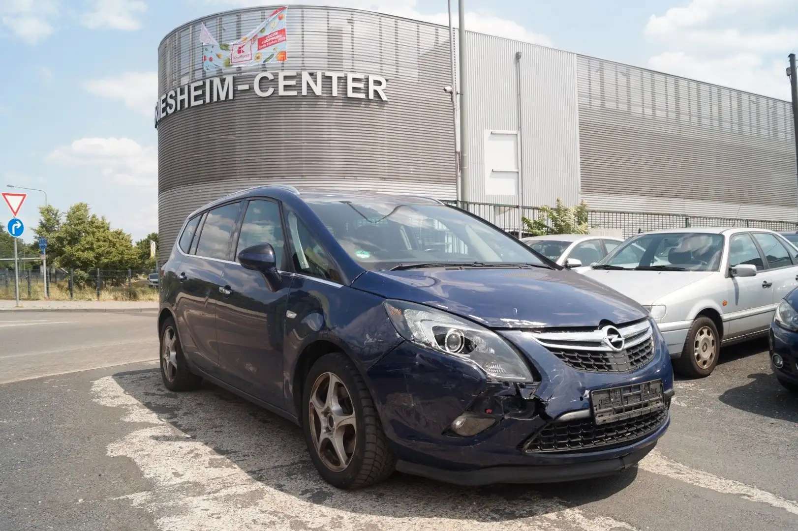 Opel Zafira C Tourer 2,0 CDTI Innovation/NAVI/KAMERA/7-SITZE Blau - 1