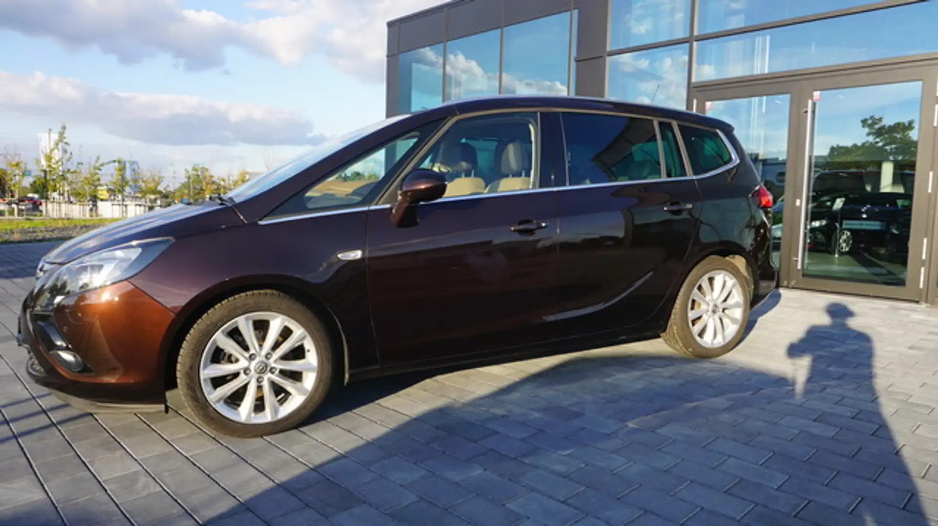 Opel Zafira Tourer 7 SITZE+BI XENON+KAMERA+SHZ+PDC+TE Innovation Gris - 2