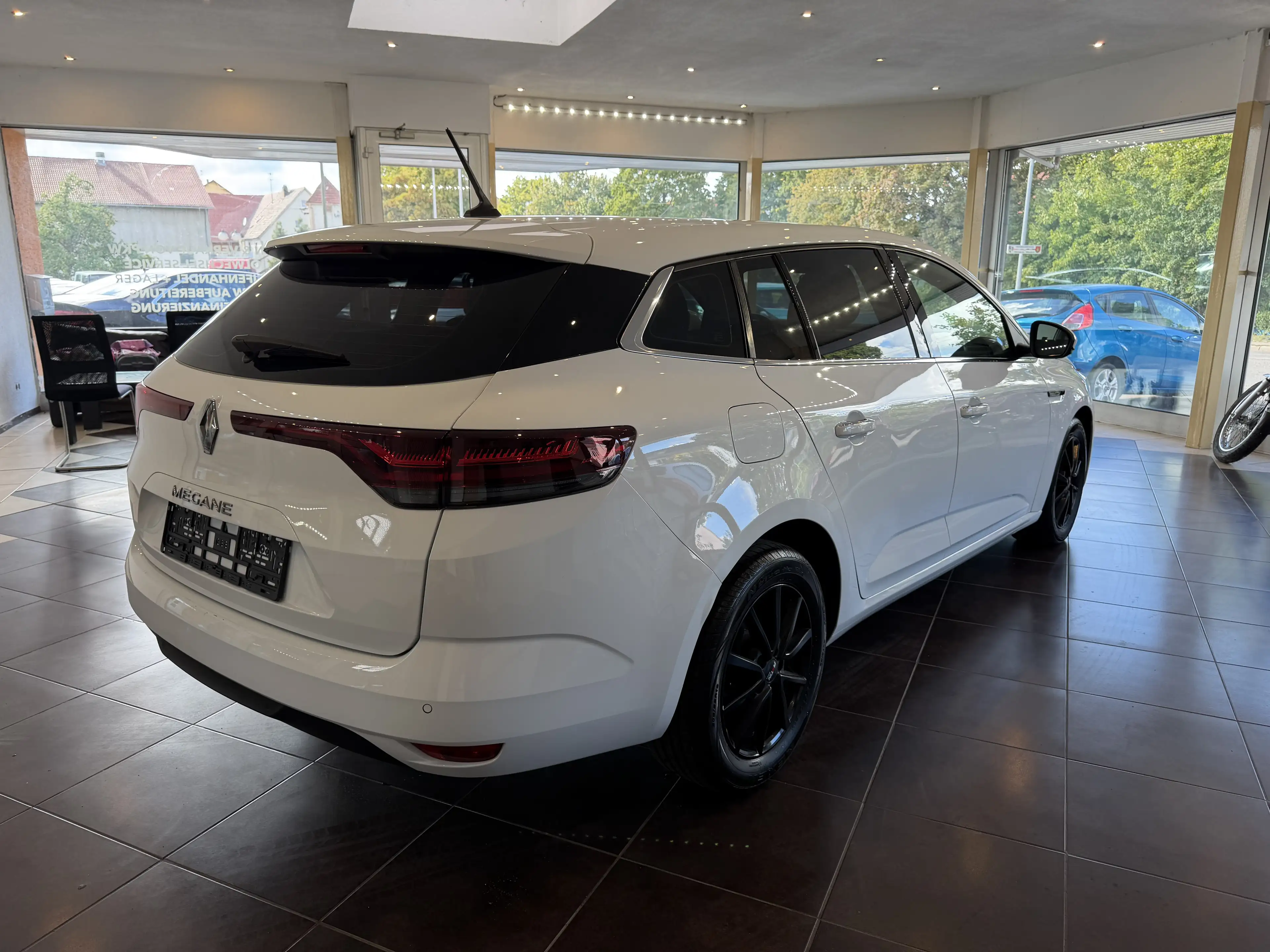 Renault Megane Equilibre*SHZ*NAVI*Automatik*TÜV Neu*Kobie — photo 6