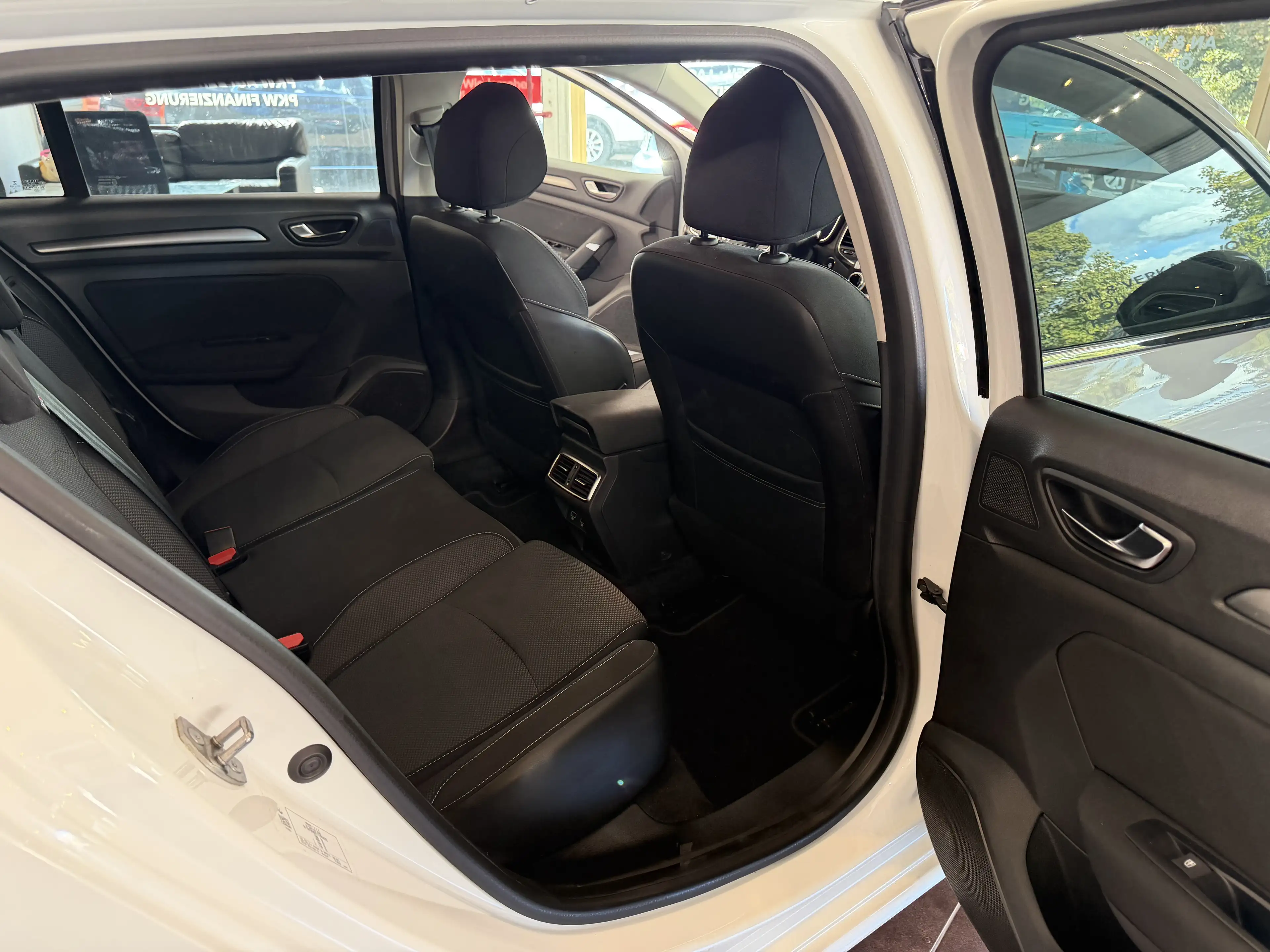 Renault Megane Equilibre*SHZ*NAVI*Automatik*TÜV Neu*Kobie — photo 14