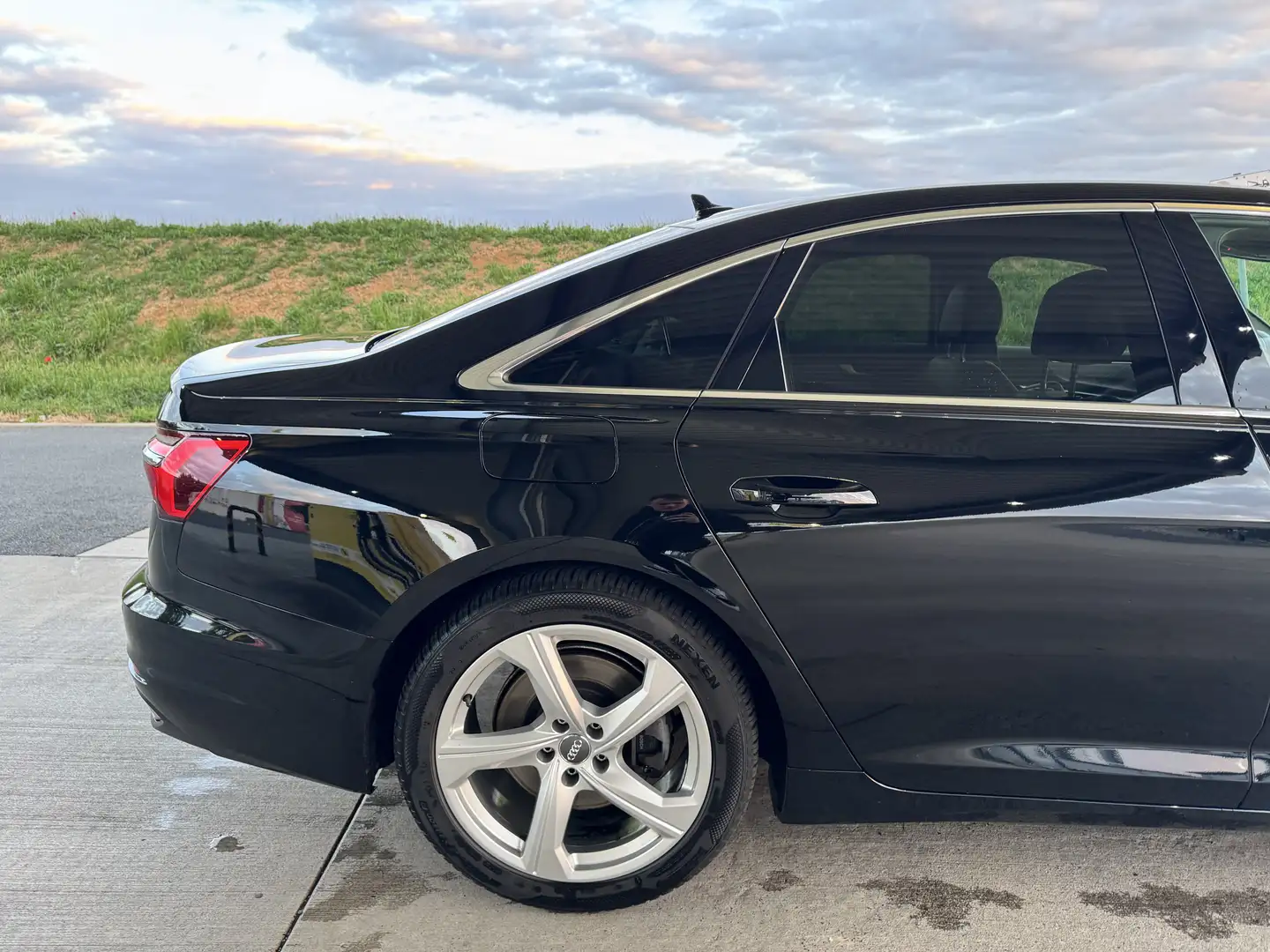 Audi A6 45 TDI quattro sport Schwarz - 1