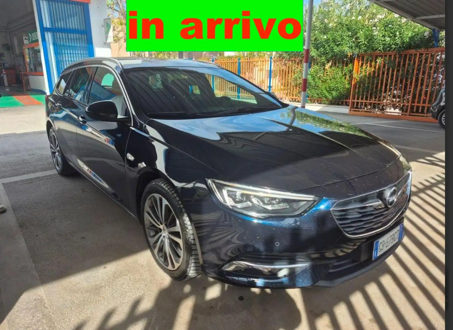 Opel Insignia 1.6 CDTI 136 S&S aut.Sports Tourer Innovation Noir - 1
