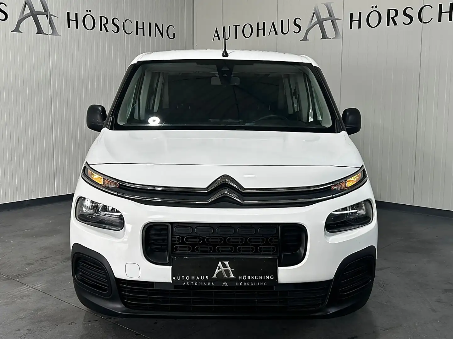 Citroen Berlingo PureTech 110 S&S Live Weiß - 2