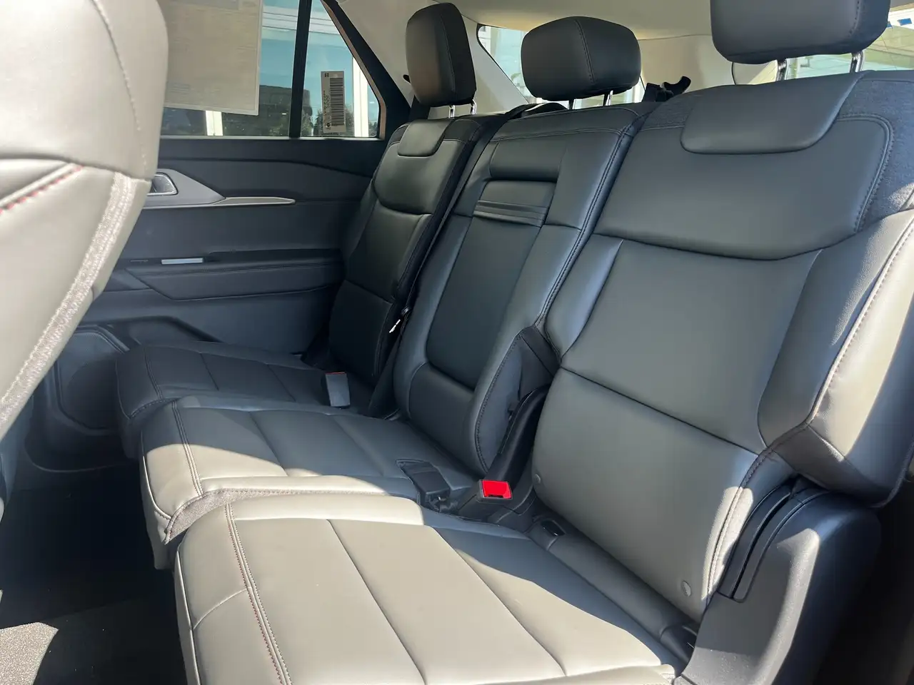 Ford Explorer photo Ford Explorer