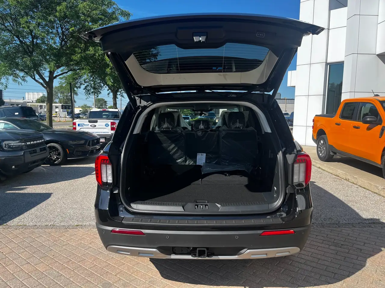 Ford Explorer photo Ford Explorer