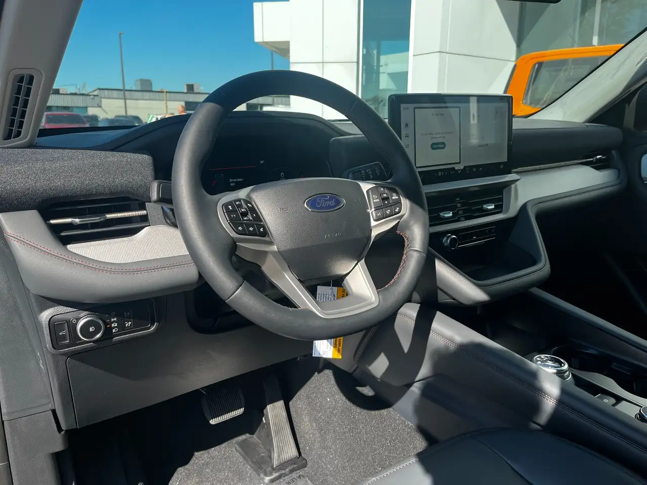 Ford Explorer photo Ford Explorer