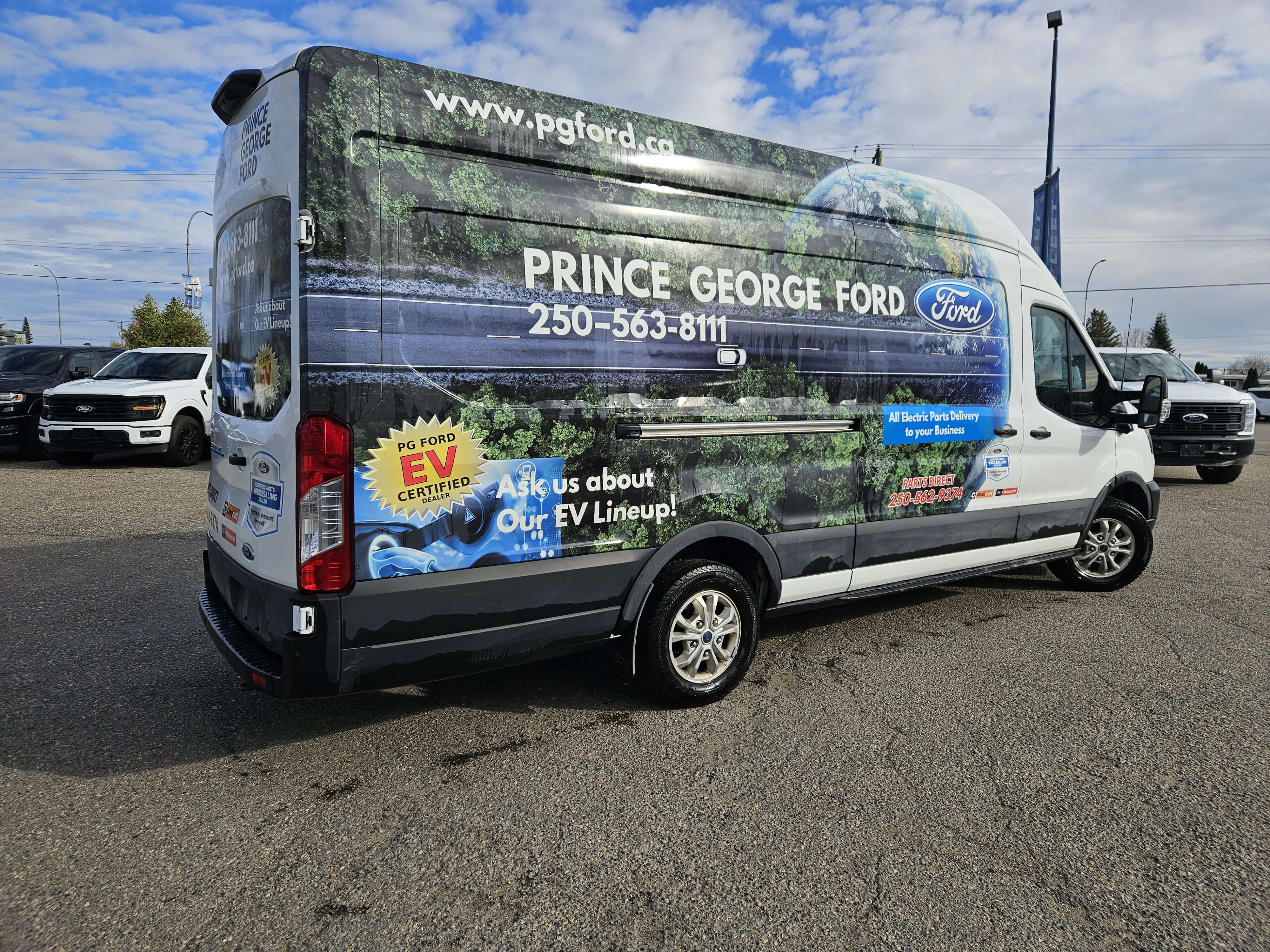 2023 Ford Transit E-Transit Cargo Van