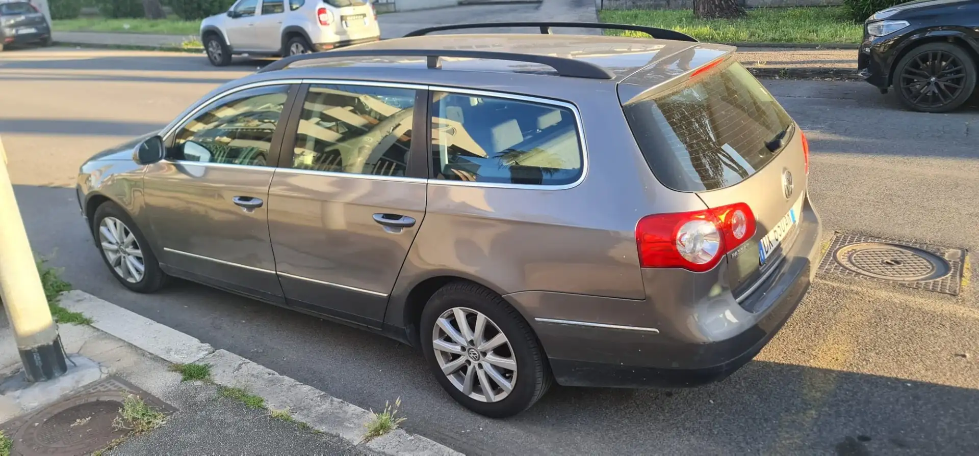 Volkswagen Passat Variant 2.0 tdi Comfortline dpf - 2