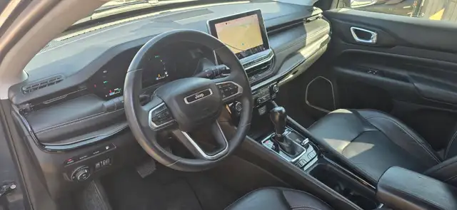 Jeep Compass view 5