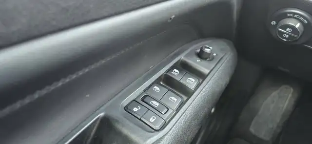 Jeep Compass view 11