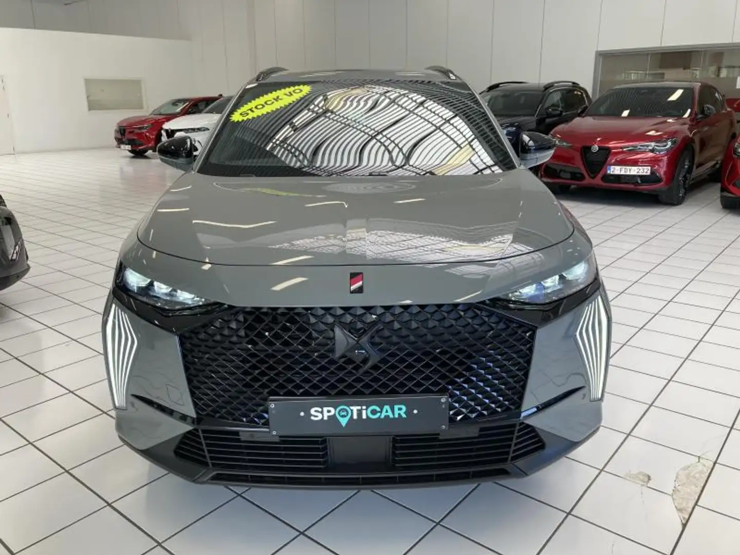 DS Automobiles DS 7 Crossback *** PERFORMANCE LINE *** Grijs - 2
