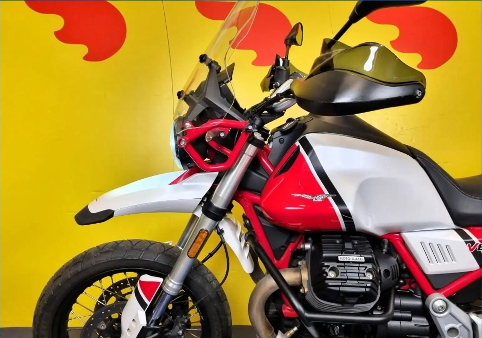 Moto Guzzi V 85 TT Travel Edition Bianco - 1