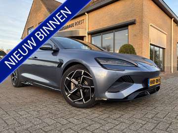 Design RWD 82.5 kWh BTW - Auto / All-Seasons / Dir