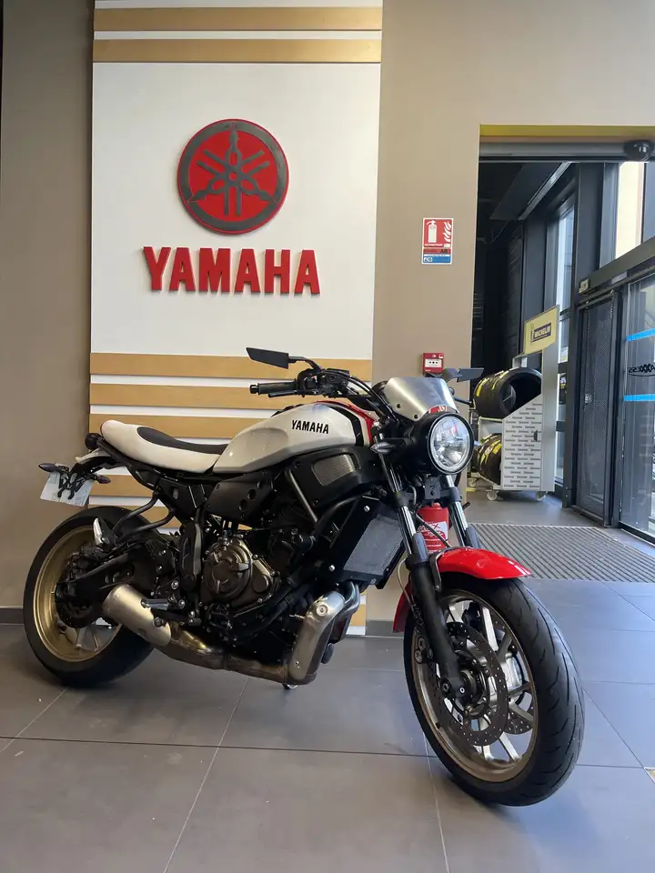 Yamaha XSR 700