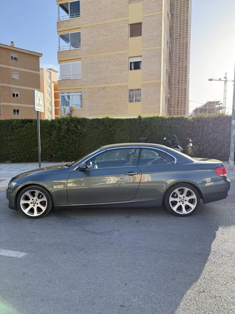 BMW 320 320d DPF Cabrio - 1