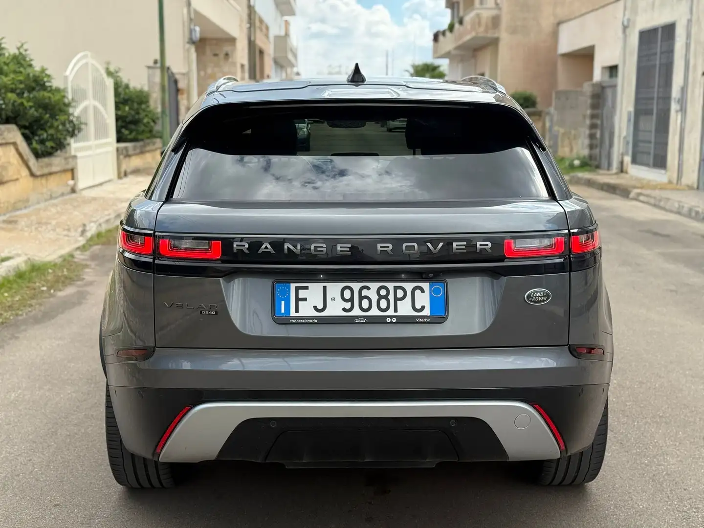 Land Rover Range Rover Velar 2.0 i4 R-Dynamic SE 240cv auto - 2