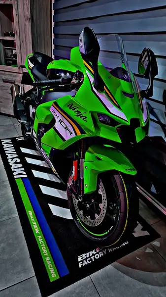 Kawasaki Ninja ZX-10R - foto 2