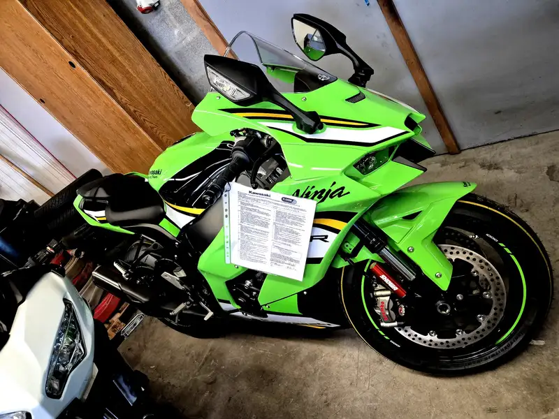 Kawasaki Ninja ZX-10R - foto 8