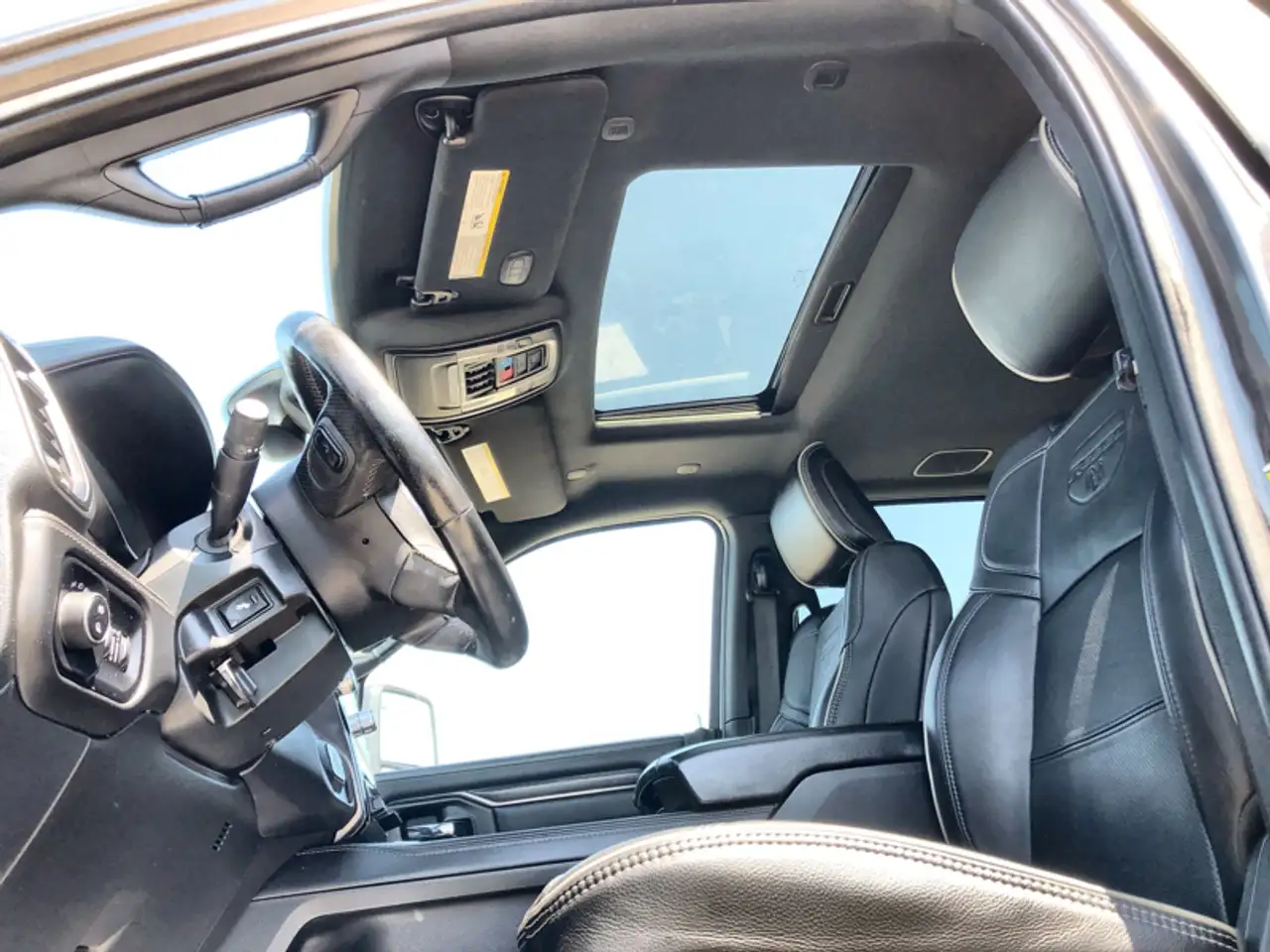 RAM 2500 снимка RAM 2500