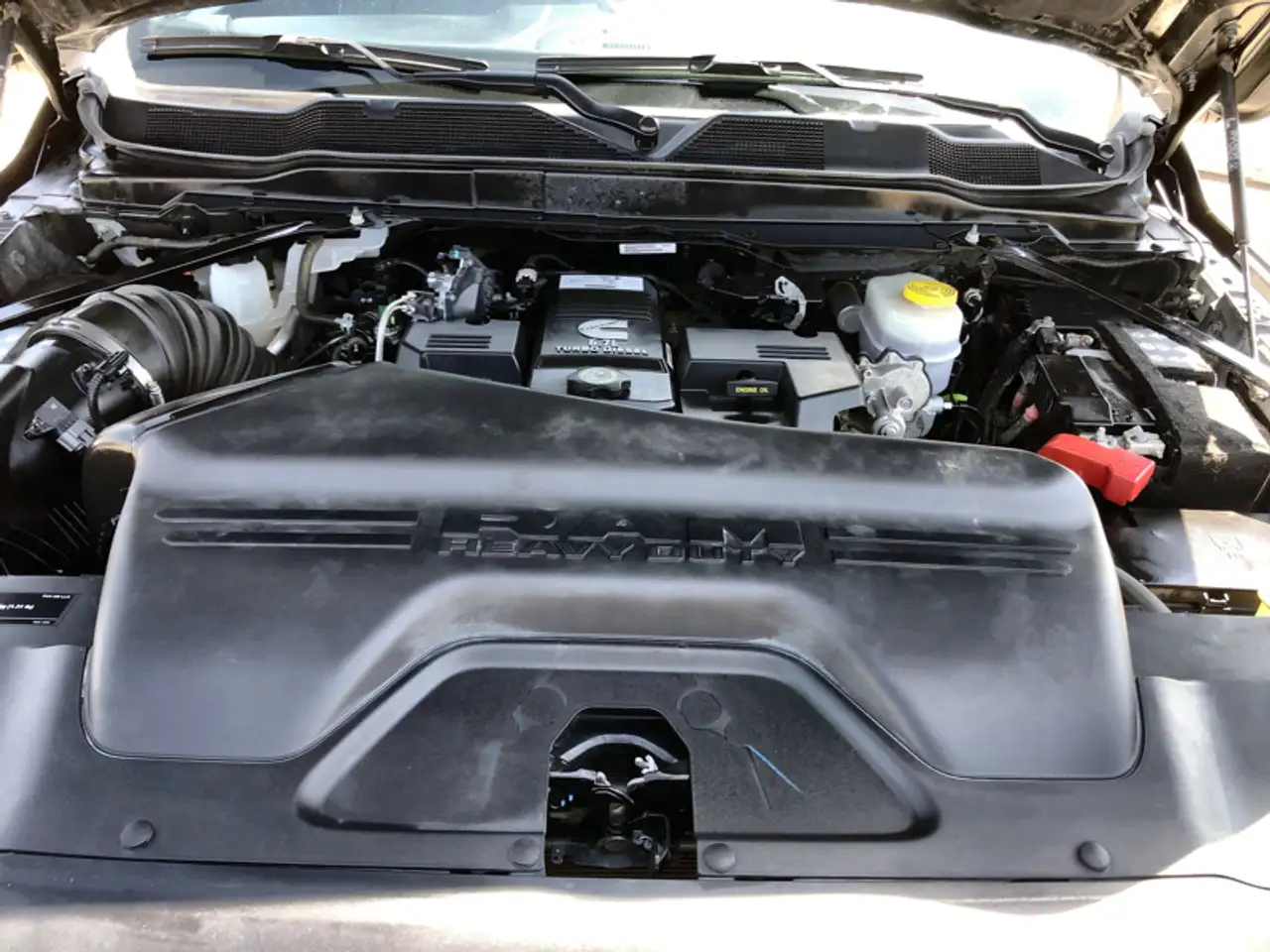 RAM 2500 снимка RAM 2500