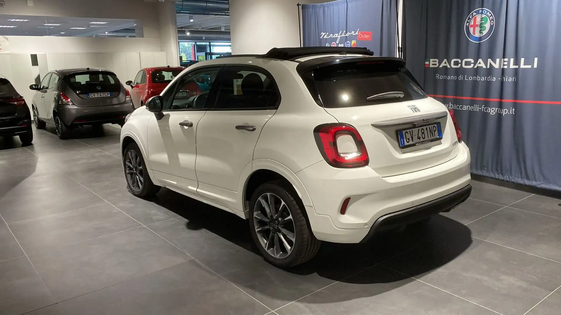 Fiat 500X 1.5 T4 Hybrid 130 CV DCT Dolcevita Bílá - 2