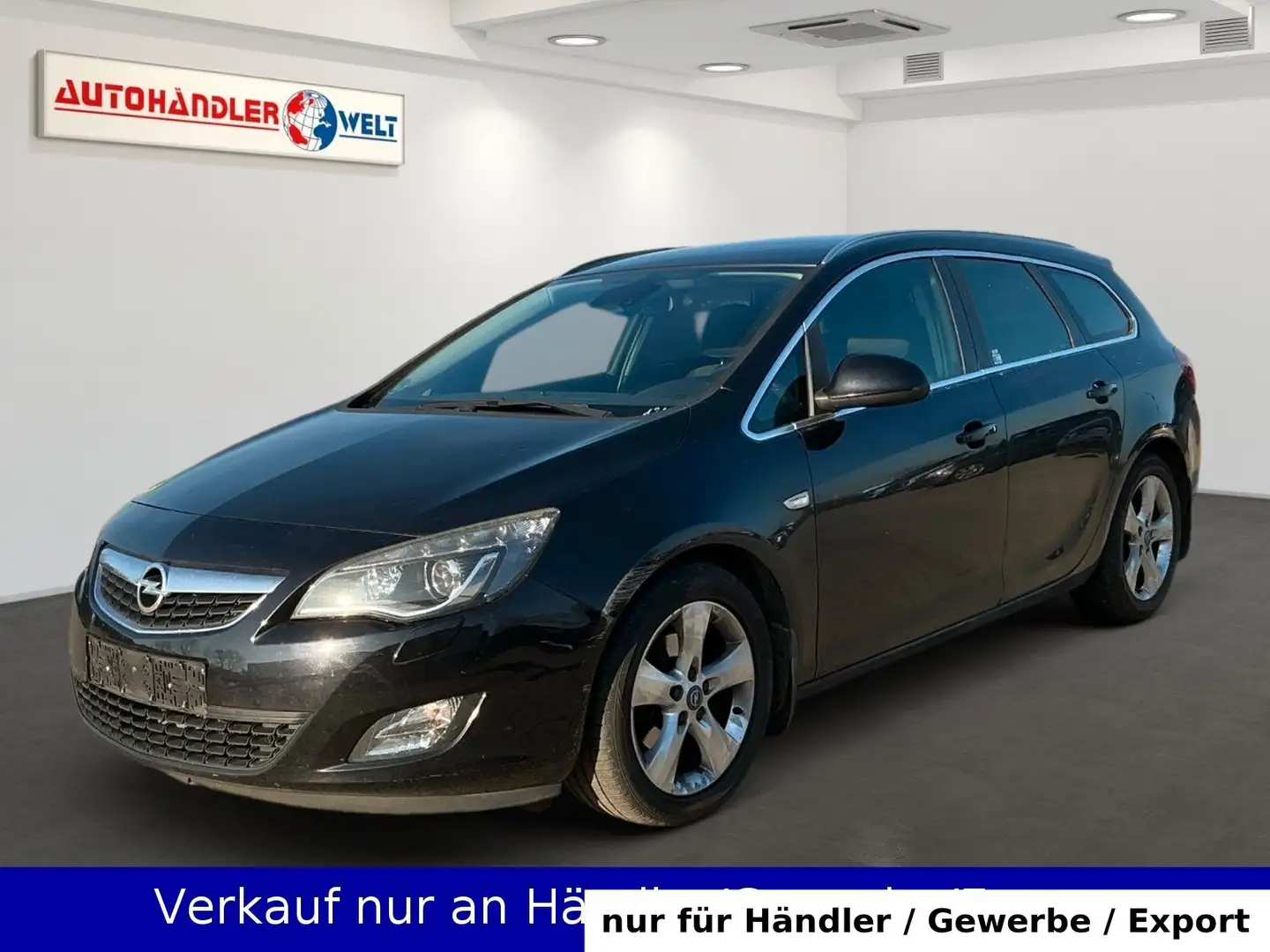 Opel Astra J Sports Tourer 2.0 CDTI Sport Schwarz - 1
