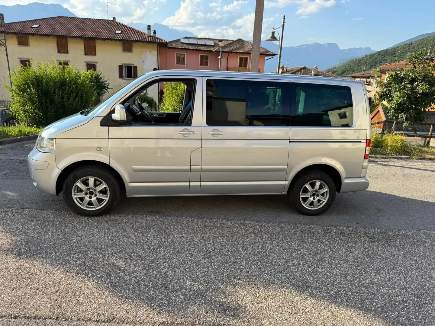 Volkswagen T5 Multivan 2.5 tdi Comfortline 174cv - 2