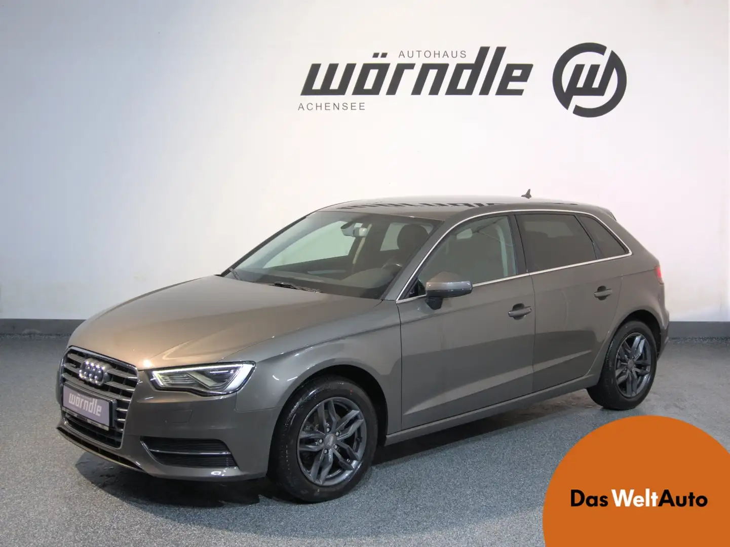 Audi A3 1.6 TDI qu. intense Grijs - 1