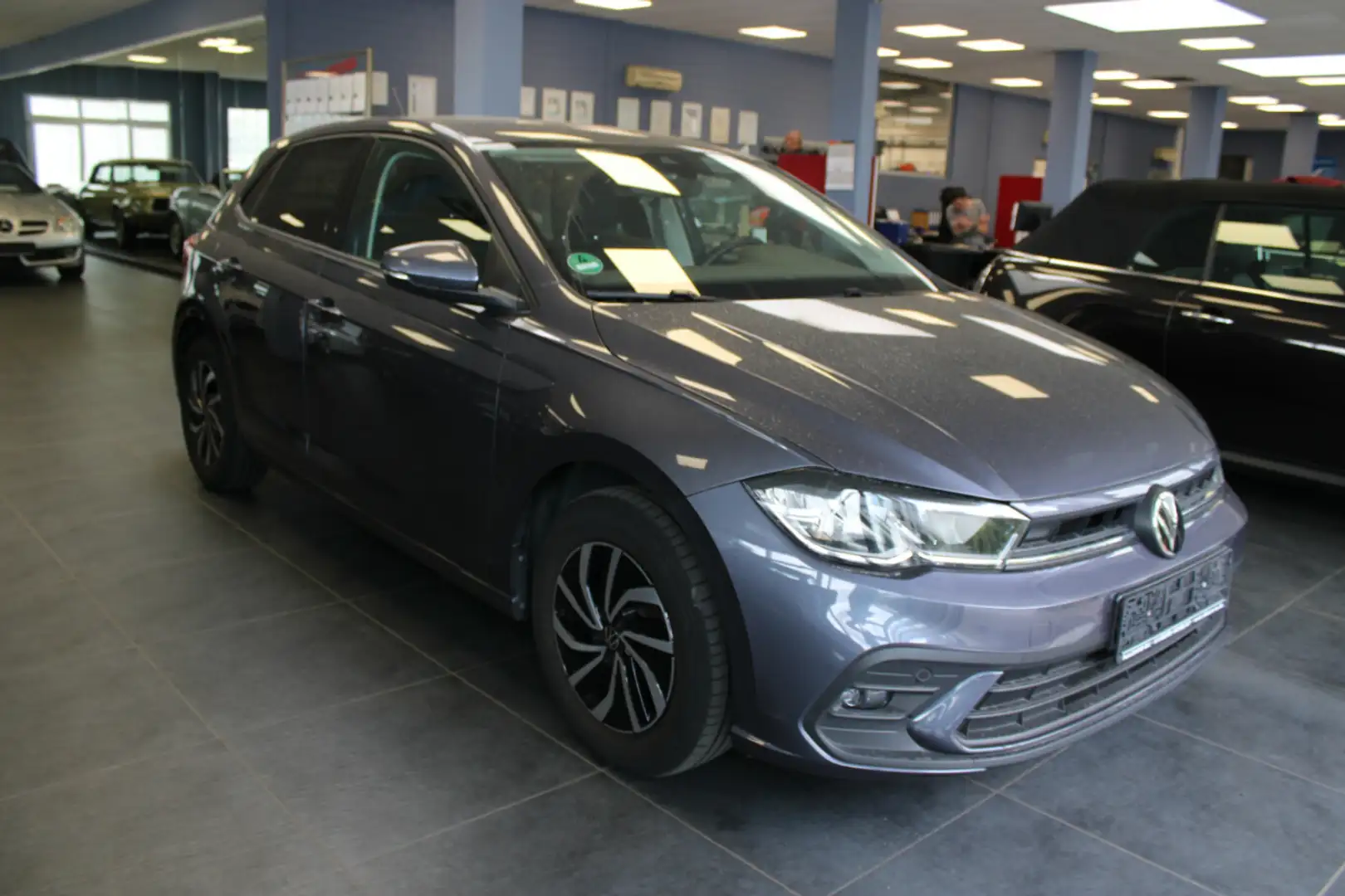 Volkswagen Polo 1.0 TSI OPF Life Grau - 1