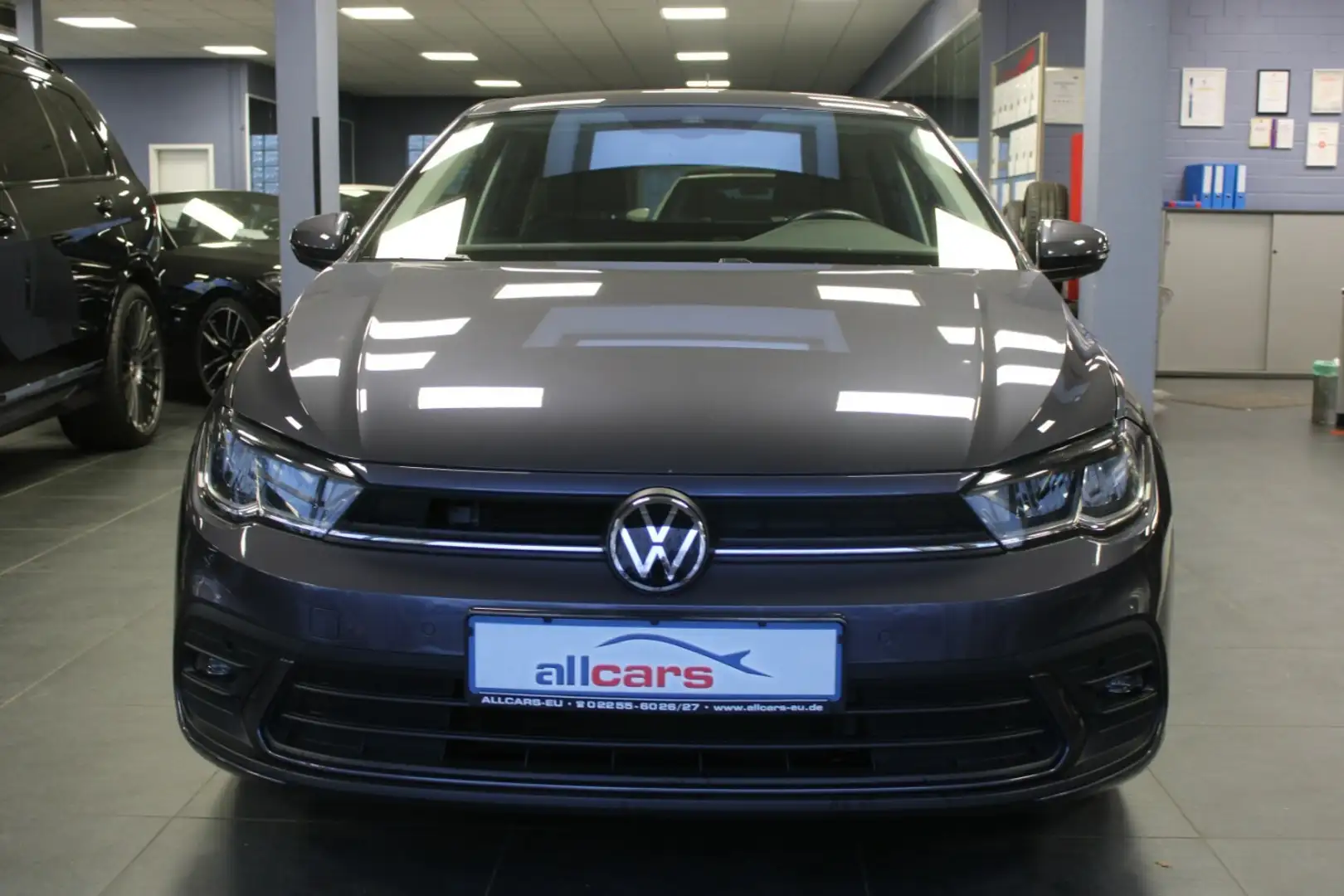 Volkswagen Polo 1.0 TSI OPF Life Gris - 2