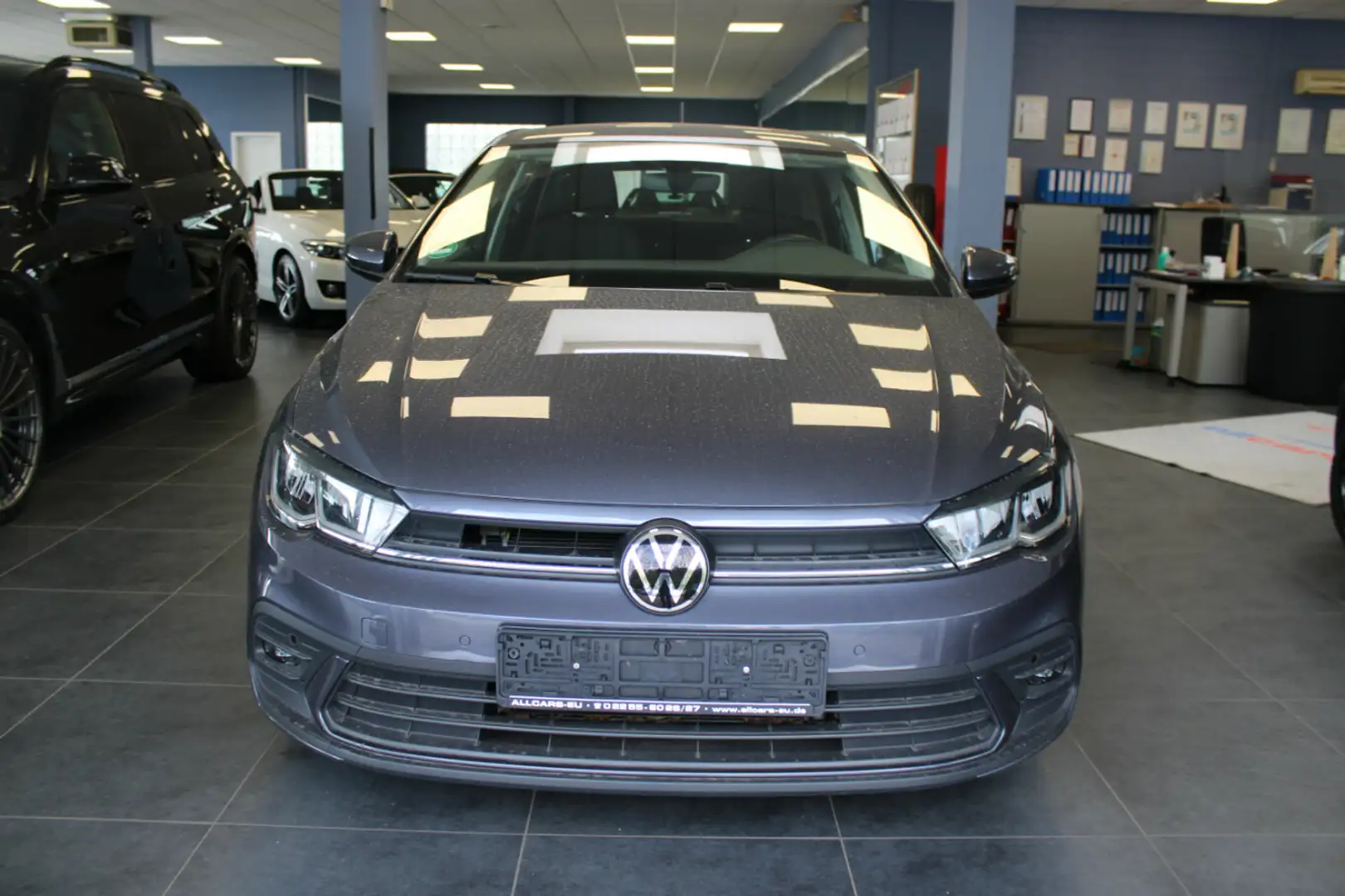 Volkswagen Polo 1.0 TSI OPF Life Grau - 2