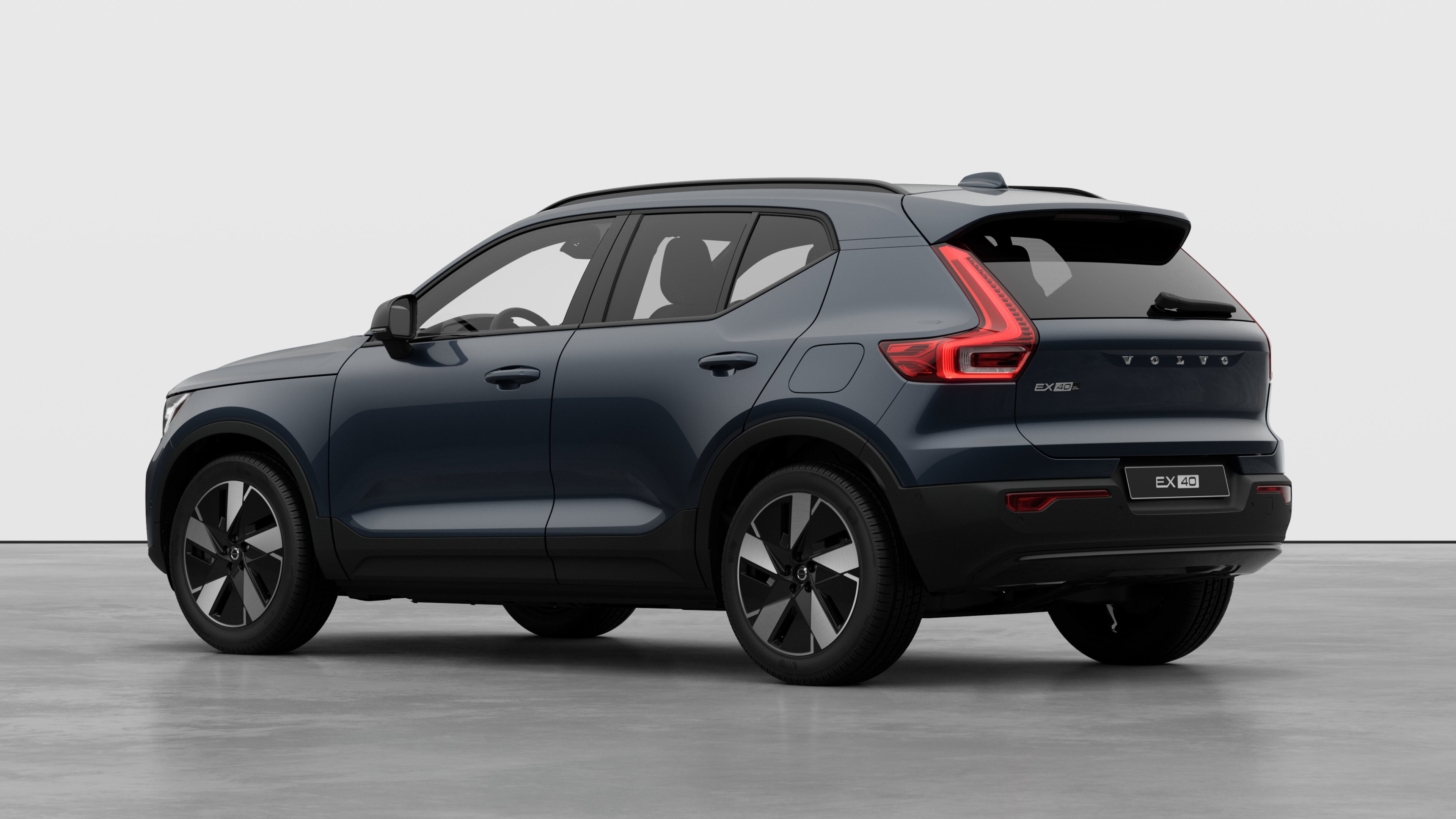 2026 Volvo EX40