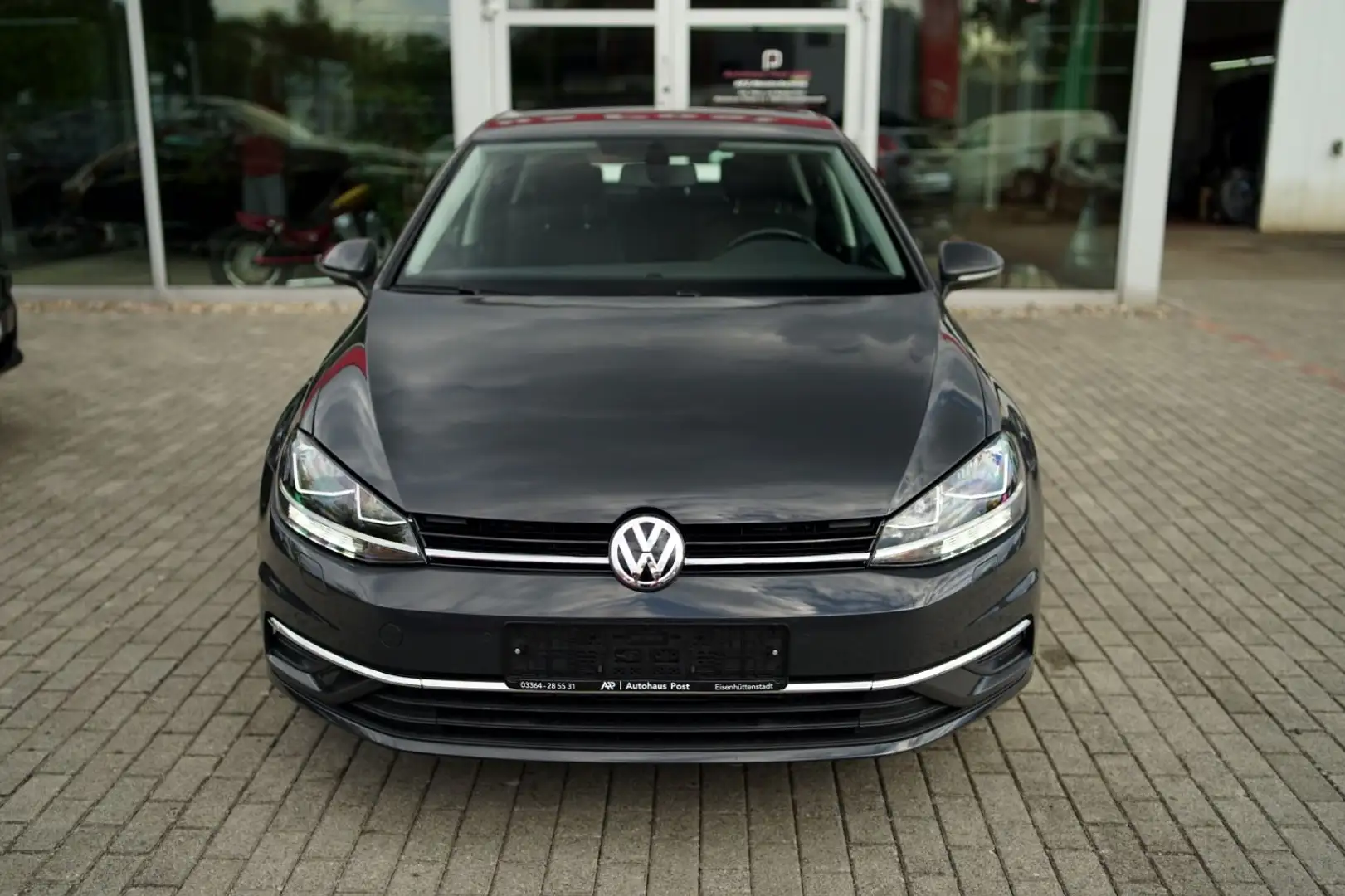 Volkswagen Golf VII Lim. Comfortline Sitzheizung PDC Grau - 2
