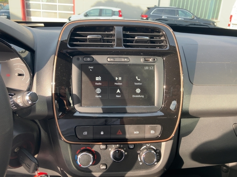 Dacia Spring Extreme ELECTRIC 65 CCS Klima*NAVI* — photo 11