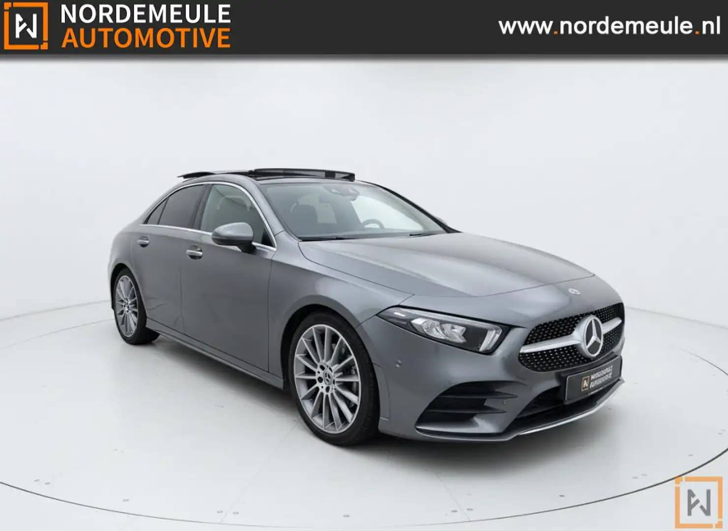 Mercedes-Benz A 180 180 D L. Ed. Premium +  AMG Line, Xenon, Pano, Sfe Grau - 1