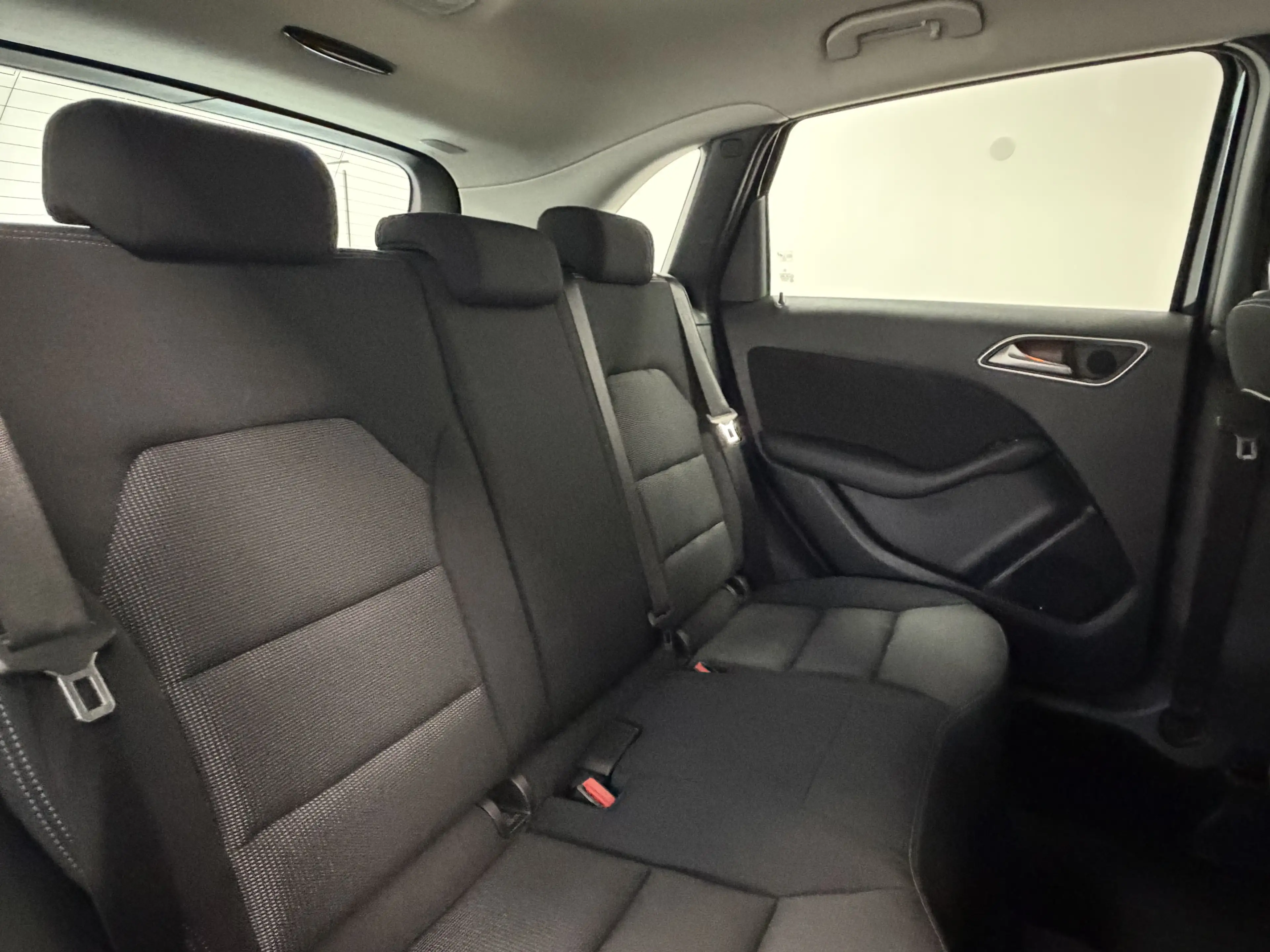 Mercedes-Benz B 180 BlueEff. Automatik Navigation Einparkhilfe — photo 15