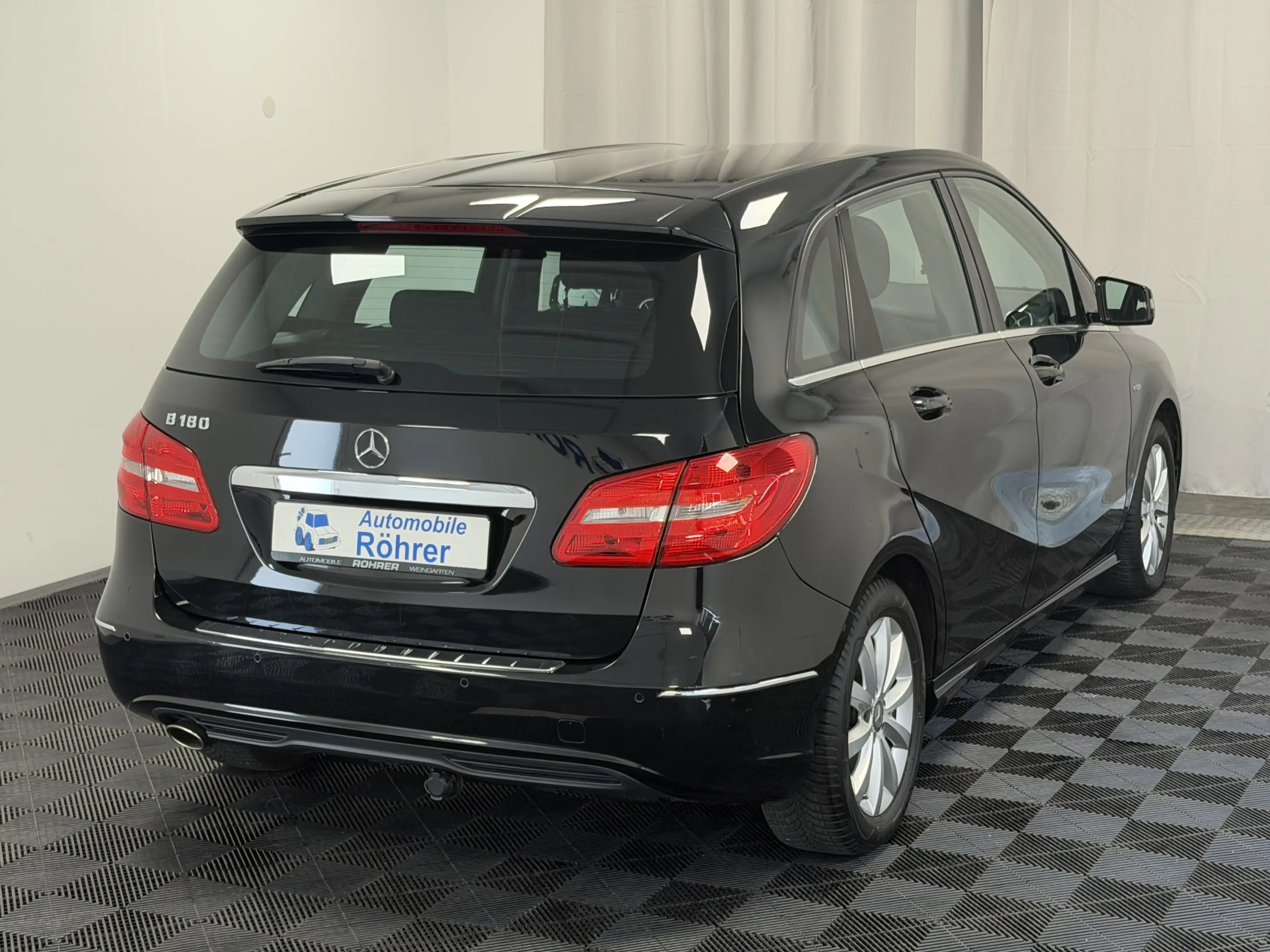 Mercedes-Benz B 180 BlueEff. Automatik Navigation Einparkhilfe — photo 8