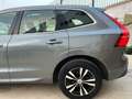 Volvo XC60 D4 Momemtum Pro Aut. Plateado - thumbnail 3