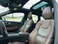 Volvo XC60 D4 Momemtum Pro Aut. Plateado - thumbnail 9