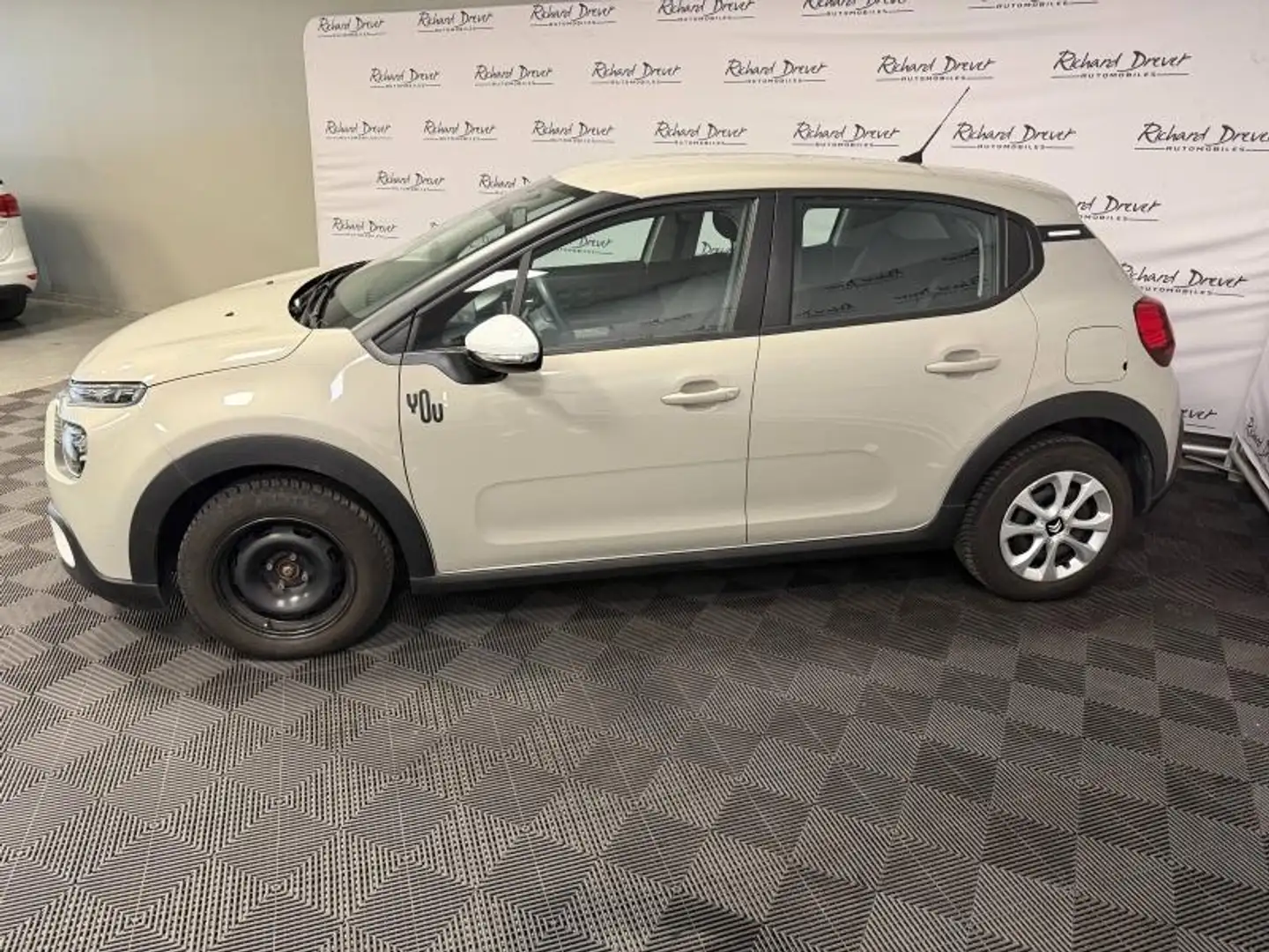 Citroen C3 1.2 PureTech 83ch S\u0026S YOU! - 2