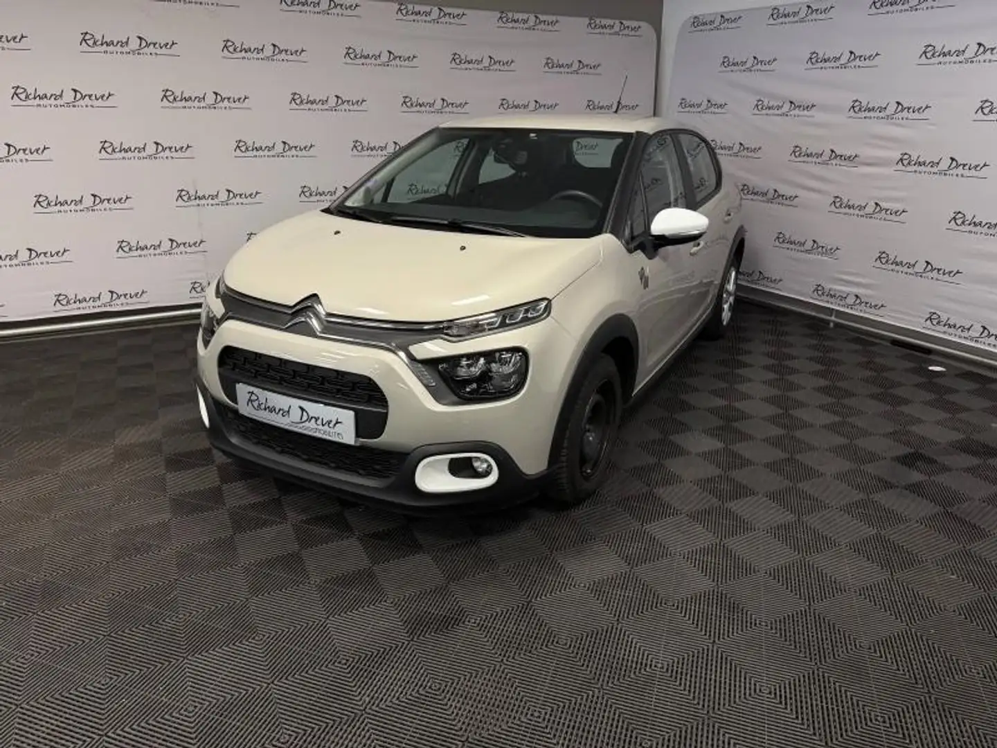 Citroen C3 1.2 PureTech 83ch S\u0026S YOU! - 1