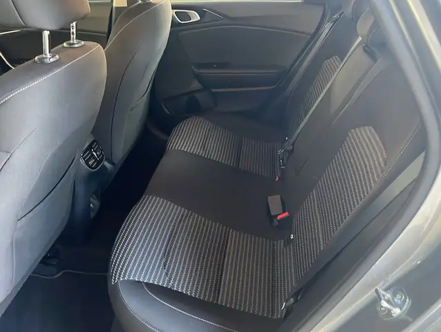 Kia Ceed view 13