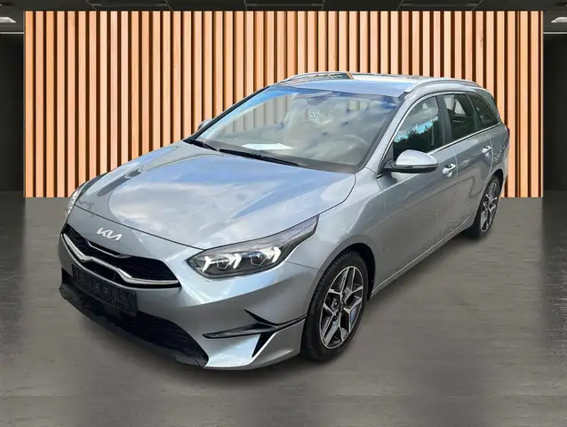 Kia Ceed view 2