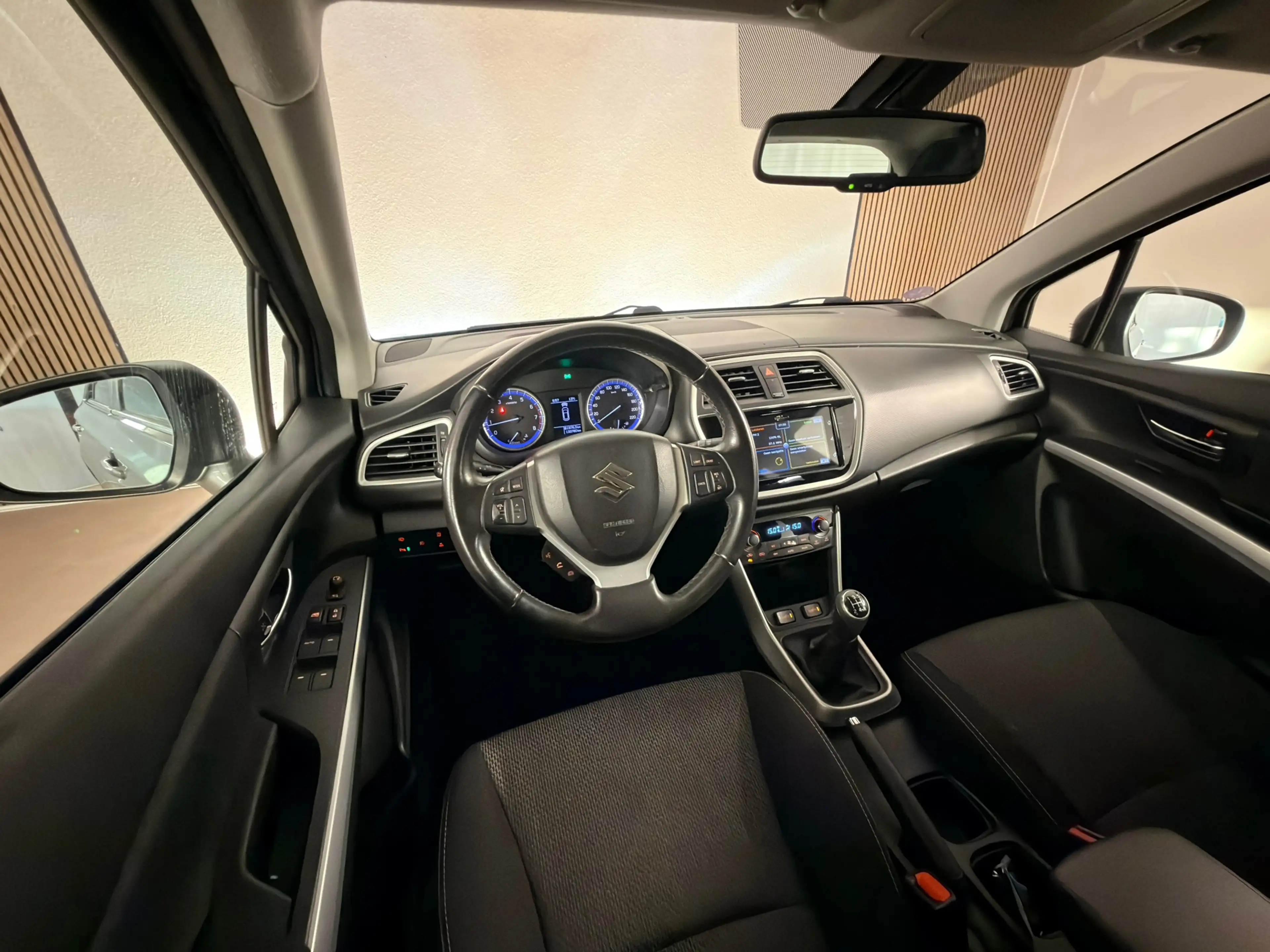 Suzuki SX4 S-Cross 1.6 Exclusive All Season Banden Stoel / verwarming — photo 18